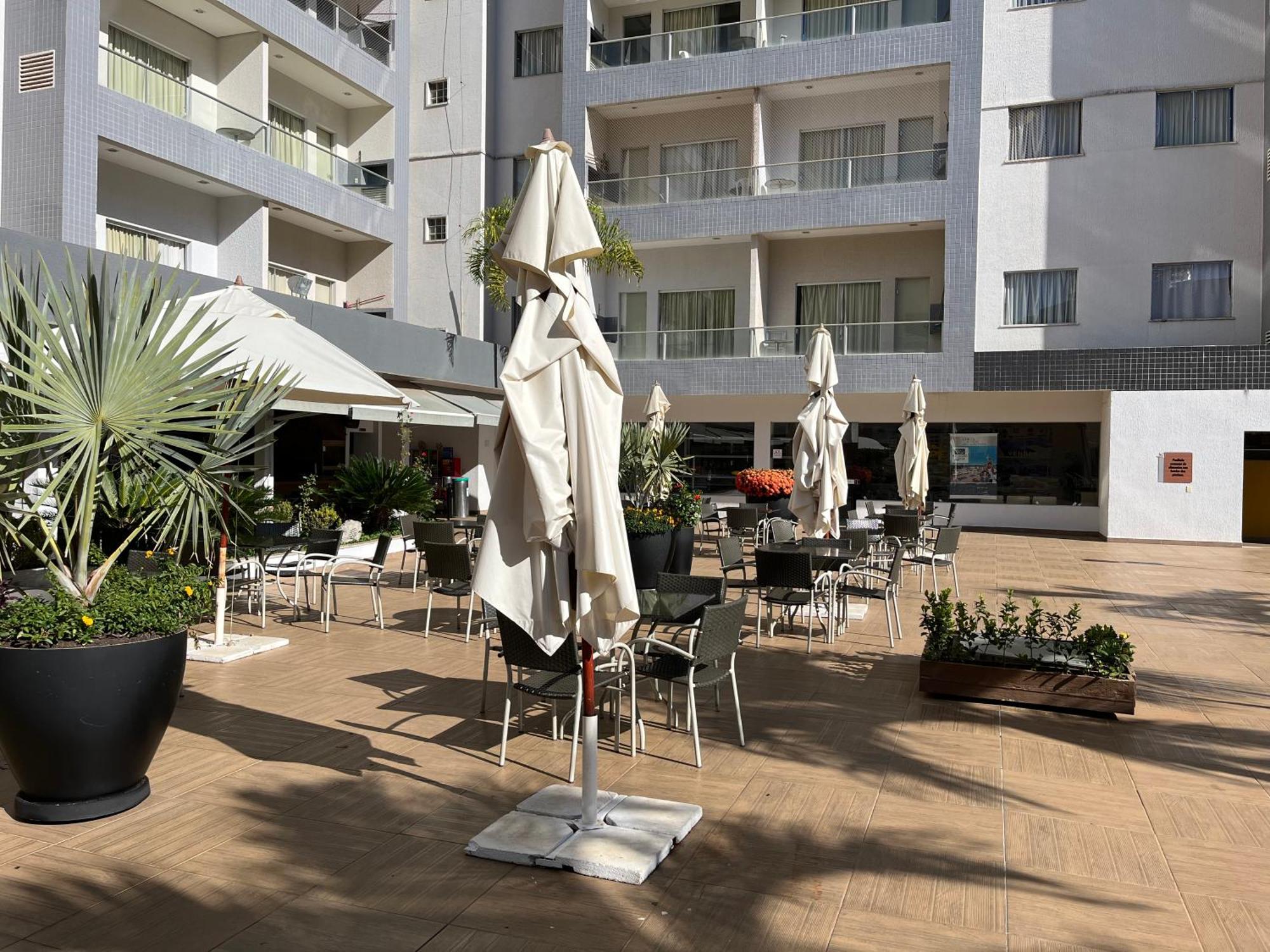Flat 501 - Condominio Veredas Do Rio Quente - Diferenciado Com Ar Na Sala E No Quarto Экстерьер фото
